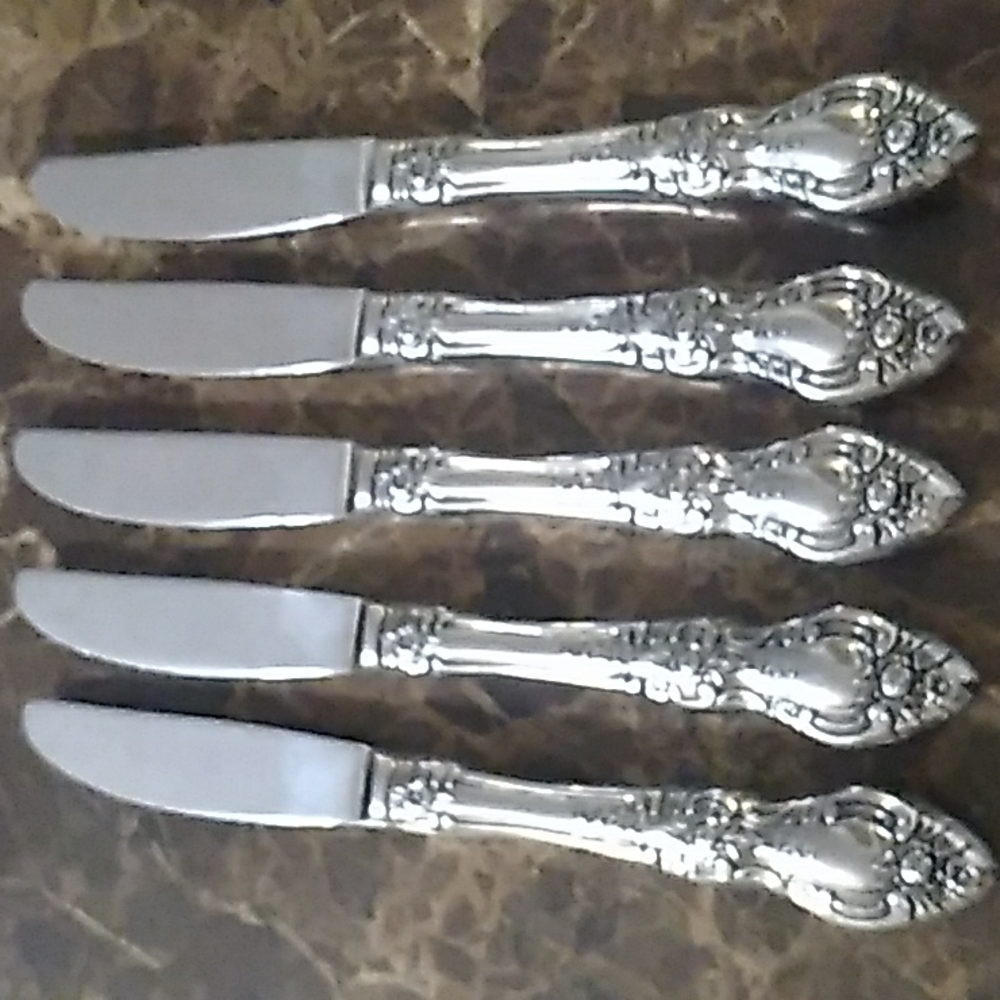 5 Dinner Knives Roses Floral Design Stainless Steel